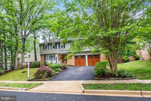 Attached, Exterior, Facade, Raised Ranch