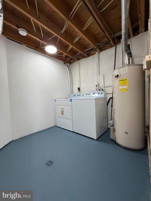 Interior, Washer, Wooden Beams, Wooden Ceilings