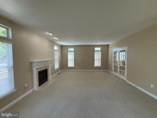 Empty room, Fireplace, Interior, Recessed Lighting