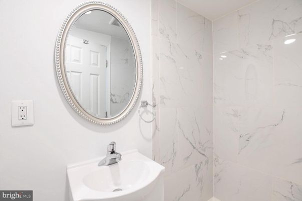 Bathroom, Interior, Marble Walls