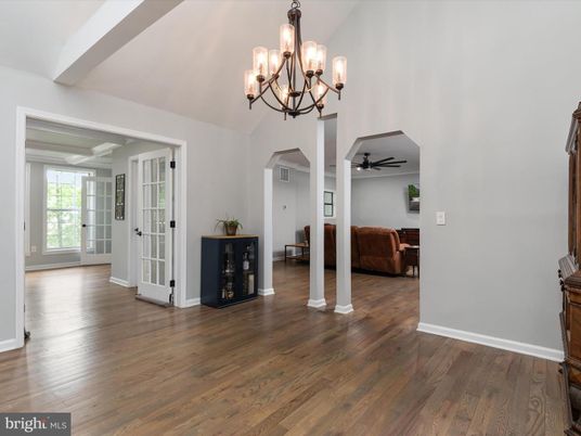 Chandelier, Empty room, Interior, Wood Texture Flooring