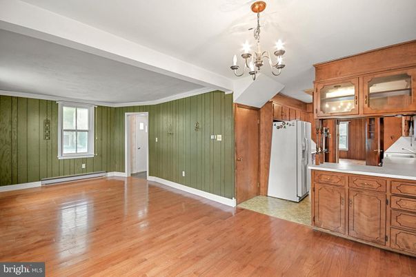 Chandelier, Empty room, Interior, Kitchen, Wood Texture Flooring