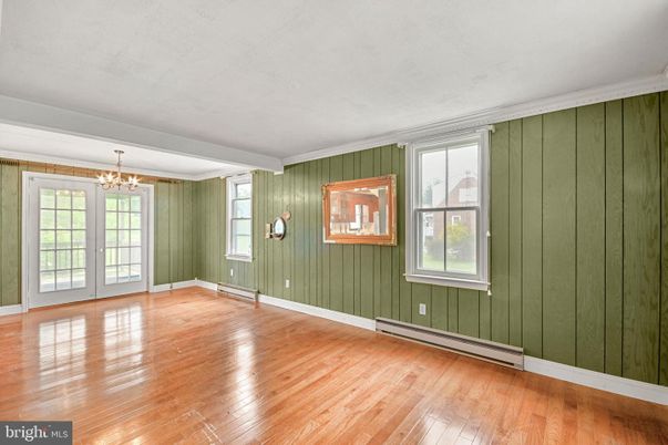 Chandelier, Empty room, Interior, Wood Texture Flooring