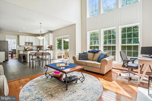 Interior, Kitchen, Living room, Pendant Lights, Recessed Lighting, Wood Texture Flooring