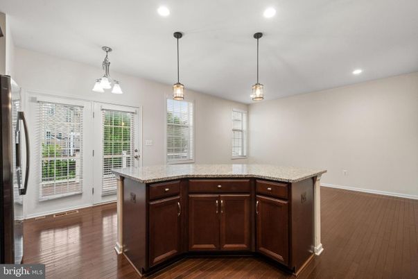 Interior, Pendant Lights, Recessed Lighting, Wood Texture Flooring