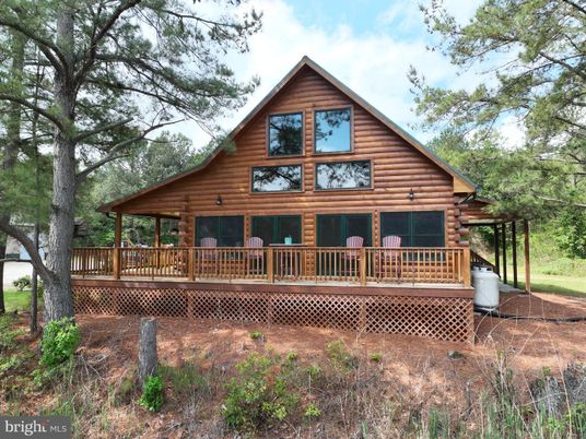 Backyard, Exterior, Facade, Log Home