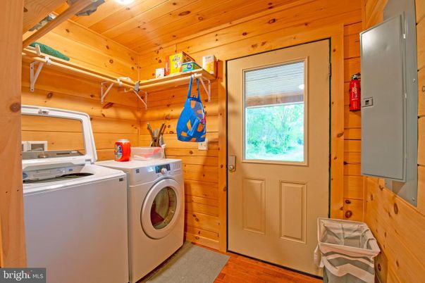 Interior, Washer, Wooden Ceilings, Wood Texture Flooring, Wooden Walls