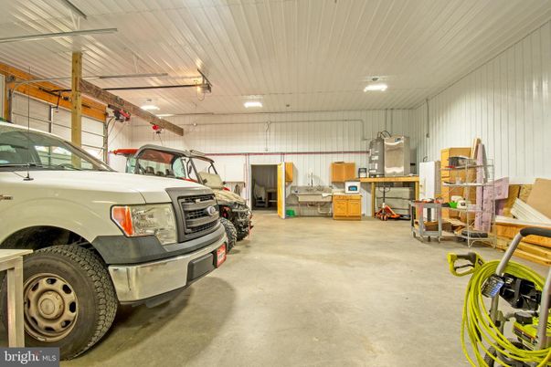 Garage, Interior