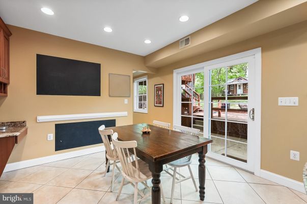Dining room, Interior, Recessed Lighting