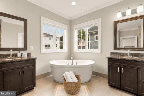 Bathroom, Dual Sink Vanities, Free Standing Baths, Interior, Recessed Lighting