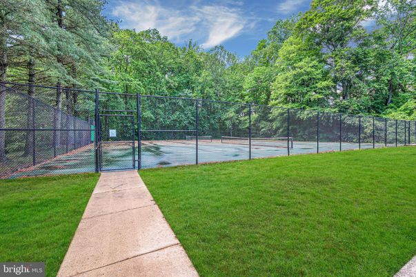 Exterior, Tennis Courts
