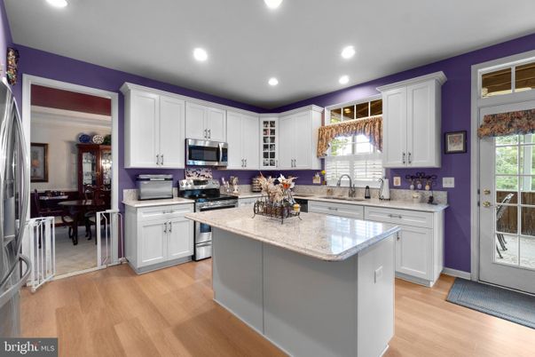 Dining room, Interior, Kitchen, Recessed Lighting, Wood Texture Flooring