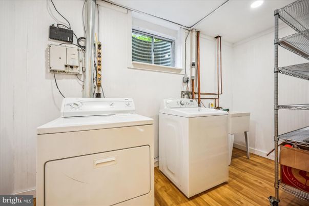 Interior, Recessed Lighting, Utility Closets, Washer, Wood Texture Flooring