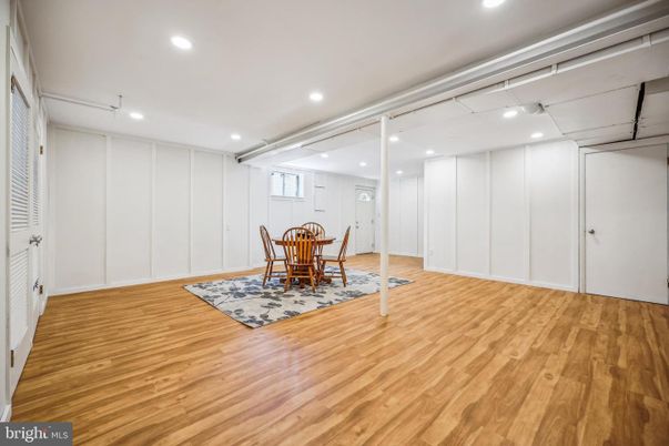 Dining room, Interior, Recessed Lighting, Wood Texture Flooring
