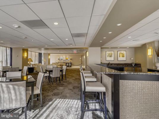 Dining room, Interior, Recessed Lighting