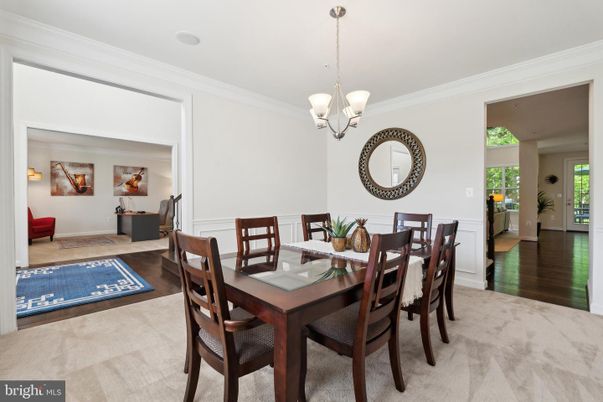 Chandelier, Dining room, Interior, Wood Texture Flooring