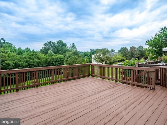 Exterior, Wood Texture Flooring