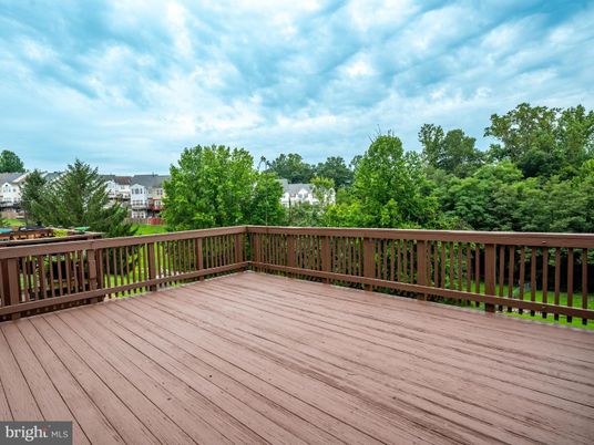 Exterior, Wood Texture Flooring