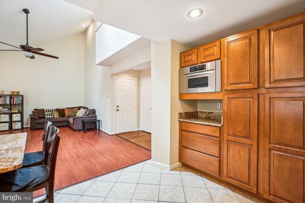Interior, Kitchen, Living room, Recessed Lighting, Wood Texture Flooring
