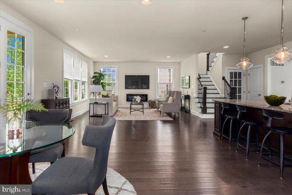 Dining room, Interior, Kitchen, Living room, Pendant Lights, Recessed Lighting, Wood Texture Flooring