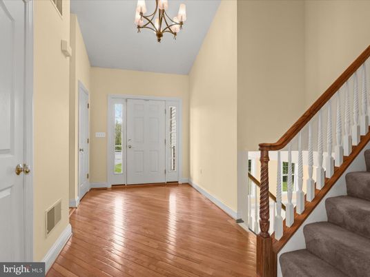 Chandelier, Interior, Wood Texture Flooring
