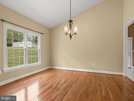 Chandelier, Empty room, Interior, Pendant Lights, Wood Texture Flooring