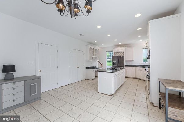 Chandelier, Interior, Kitchen, Recessed Lighting