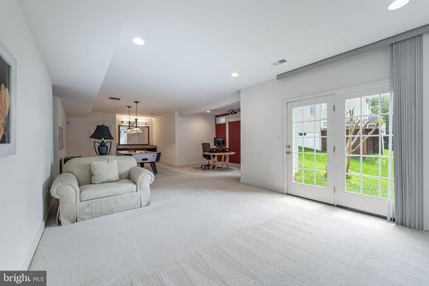 Dining room, Interior, Pendant Lights, Recessed Lighting