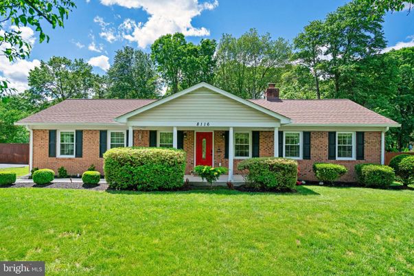 Exterior, Facade, Brick Facade, Ranch