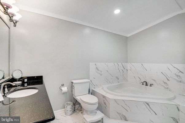 Bathroom, Interior, Marble, Recessed Lighting