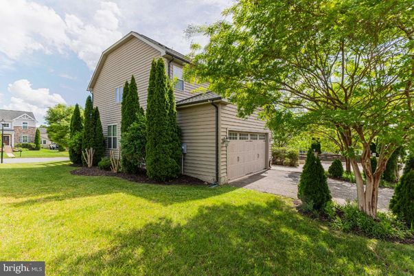 Backyard, Detached Garage, Exterior