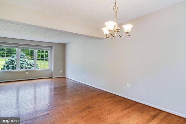 Chandelier, Empty room, Interior, Wood Texture Flooring