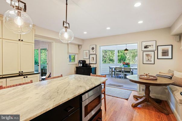 Dining room, Interior, Kitchen, Pendant Lights, Recessed Lighting, Wood Texture Flooring