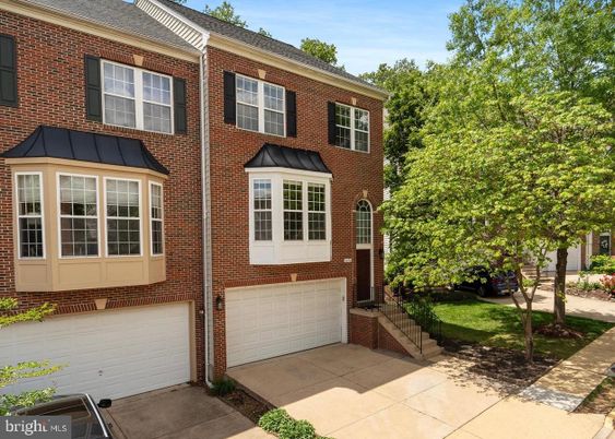 Attached, Exterior, Facade, Brick Facade, Rowhouse