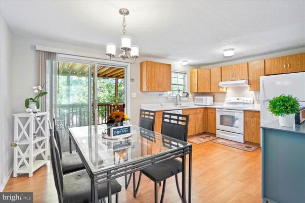 Chandelier, Dining room, Interior, Kitchen, Wood Texture Flooring