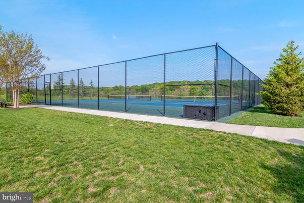 Exterior, Tennis Courts