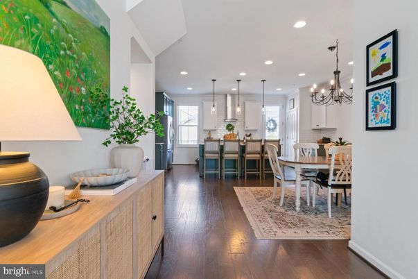 Chandelier, Dining room, Interior, Kitchen, Pendant Lights, Recessed Lighting, Wood Texture Flooring