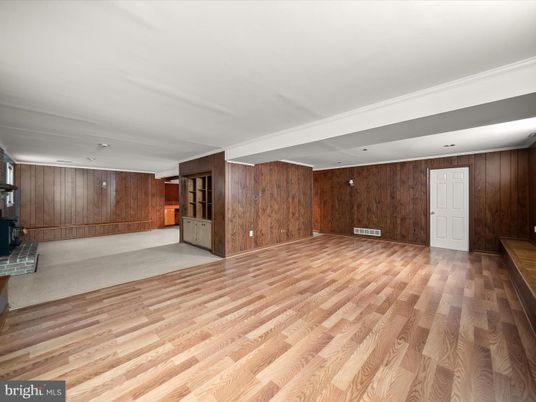 Empty room, Interior, Wood Texture Flooring, Wooden Walls