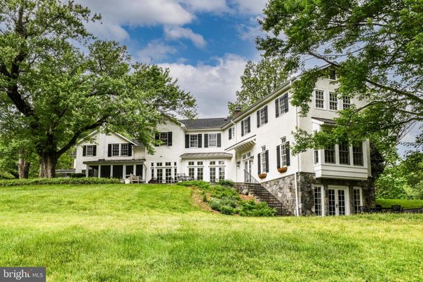 Backyard, Exterior, Facade, Rowhouse