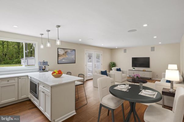 Dining room, Interior, Kitchen, Living room, Pendant Lights, Recessed Lighting, Wood Texture Flooring