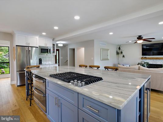 Interior, Kitchen, Living room, Recessed Lighting, Stainless Steel Appliances, Wood Texture Flooring