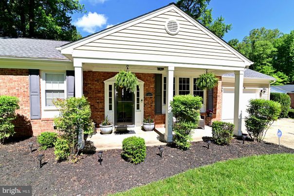 Exterior, Facade, Brick Facade, Ranch