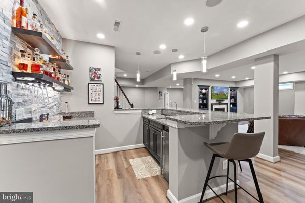 Interior, Pendant Lights, Recessed Lighting, Wood Texture Flooring