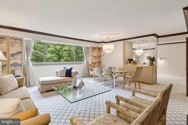 Chandelier, Dining room, Interior, Living room, Recessed Lighting