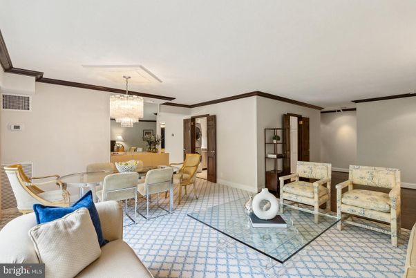 Chandelier, Dining room, Interior, Living room