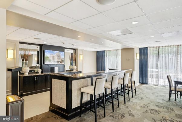 Dining room, Interior, Recessed Lighting