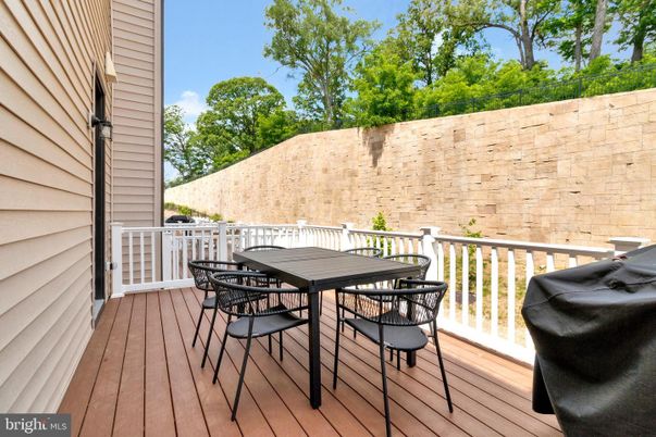 Exterior, Wood Texture Flooring