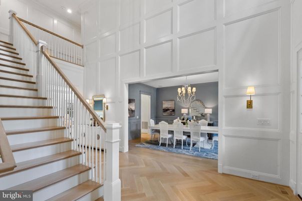 Chandelier, Dining room, Interior, Recessed Lighting, Wood Texture Flooring