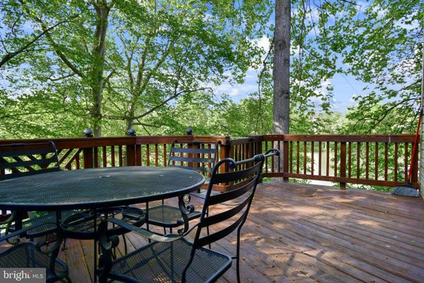 Exterior, Wood Texture Flooring
