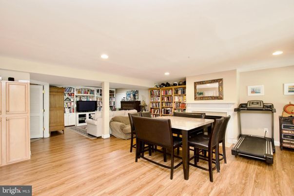 Dining room, Interior, Living room, Recessed Lighting, Wood Texture Flooring